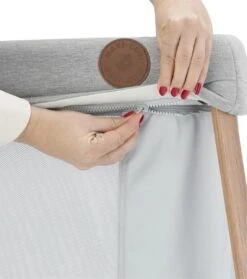 Maxi-Cosi Iris Campingbedje - Essential Grey -Babyproducten Serie Winkel 1064x1200 2