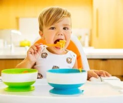 Munchkin 3 Stay Put Suction Bowls/ 3 Kommetjes Met Zuignappen 16 Munchkin 3 Stay Put Suction Bowls/ 3 Kommetjes Met Zuignappen -Babyproducten Serie Winkel 1200x1000 7