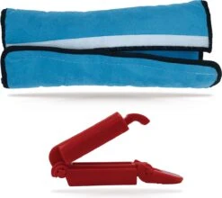 3D Blauwe Gordelkussen Of Slaapkussen Als Reiskussen In De Auto. Dit Kussen Is De Beschermer Van Riem/Gordel, Nek, Hoofd En Kind Bij Het Slapen -Babyproducten Serie Winkel 1200x1069 1