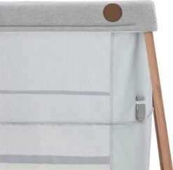 Maxi-Cosi Iris Campingbedje - Essential Grey -Babyproducten Serie Winkel 1200x1178