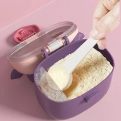Melkpoeder Toren – Reisbox – Doseerdoosje – Bewaardoos – Dispenser - Paarse Snuiter -Babyproducten Serie Winkel 1200x1200 1405
