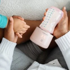 MyBambini's Bottle Warmer Pro™ - Draagbare Baby Flessenwarmer Voor Onderweg - Wit - Geschikt Voor Smalle Hals Flessen Van Dr. Brown's, Difrax, Medela & Nanobebe 17 MyBambini's Bottle Warmer Pro™ - Draagbare Baby Flessenwarmer Voor Onderweg - Wit - Geschikt Voor Smalle Hals Flessen Van Dr. Brown's, Difrax, Medela & Nanobebe -Babyproducten Serie Winkel 1200x1200 1477