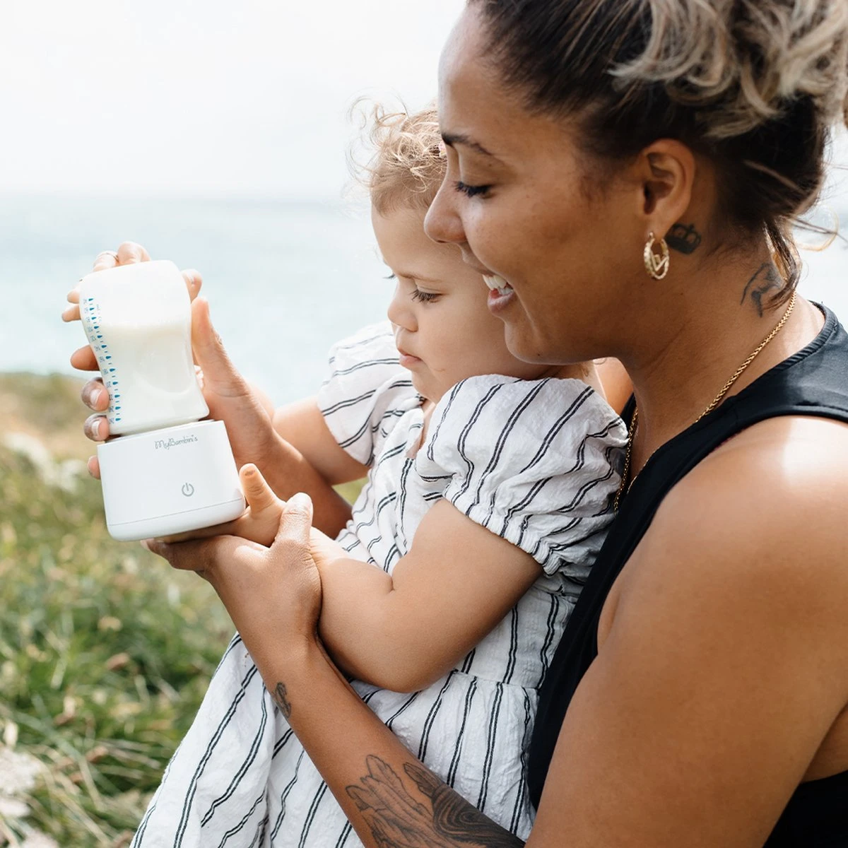 MyBambini's Bottle Warmer Pro™ - Draagbare Baby Flessenwarmer Voor Onderweg - Wit - Geschikt Voor Smalle Hals Flessen Van Dr. Brown's, Difrax, Medela & Nanobebe 11 MyBambini's Bottle Warmer Pro™ - Draagbare Baby Flessenwarmer Voor Onderweg - Wit - Geschikt Voor Smalle Hals Flessen Van Dr. Brown's, Difrax, Medela & Nanobebe - Afbeelding 9