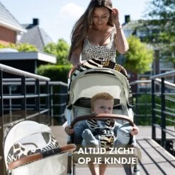 Deryan Luxe Rolo Luxe Lichtgewicht Buggy - Zoo Creme -Babyproducten Serie Winkel 1200x1200 286