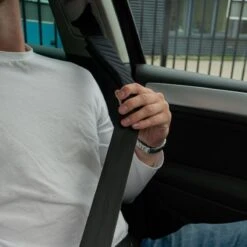 Hazlö Luxe Gordelhoezen - Auto Gordel Beschermer - Schouderhoezen - Gordelkussen - Gordel Beschermer - Gordelhoes - 2 Stuks - Zwart 14 Hazlö Luxe Gordelhoezen - Auto Gordel Beschermer - Schouderhoezen - Gordelkussen - Gordel Beschermer - Gordelhoes - 2 Stuks - Zwart -Babyproducten Serie Winkel 1200x1200 513