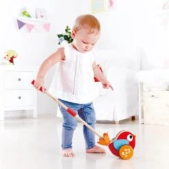 Hape Lilly Musical Stokroller Rood 56 Cm -Babyproducten Serie Winkel 1200x1200 8