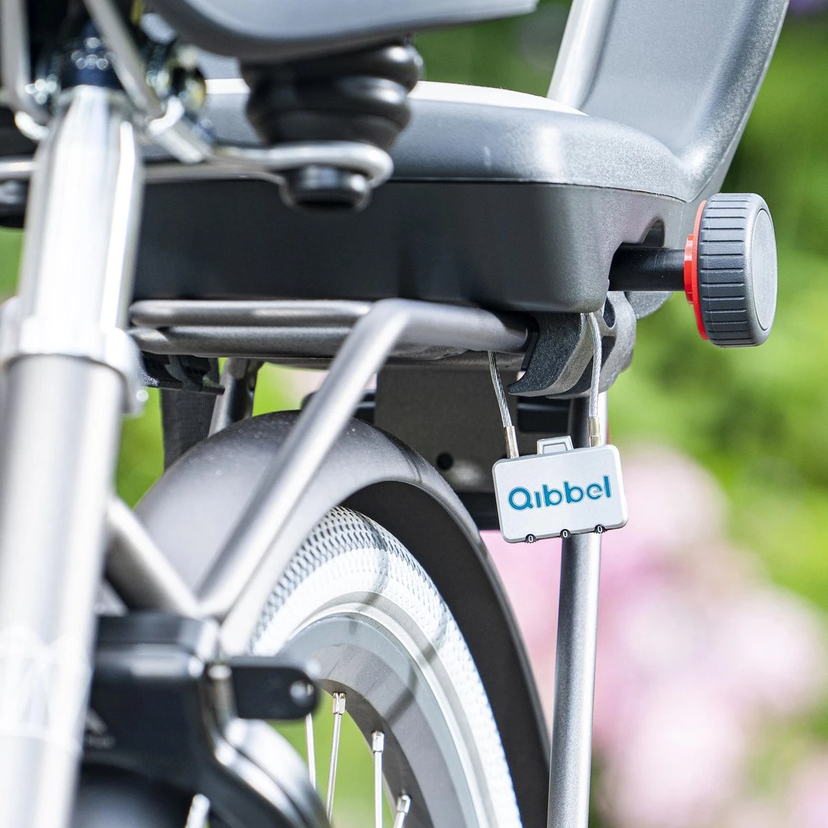 Qibbel 6+ Junior Fietsstoeltje Achter - Zwart Met Bruin Kussentje 9 Qibbel 6+ Junior Fietsstoeltje Achter - Zwart Met Bruin Kussentje - Afbeelding 7