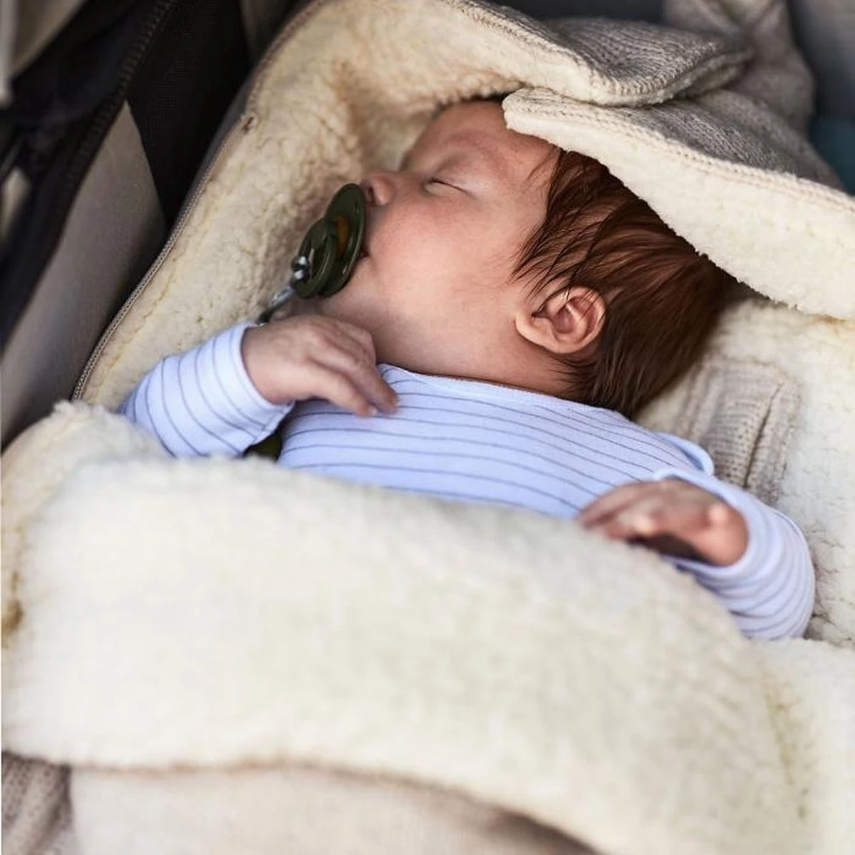 Jollein Voetenzak Voor Autostoel & Kinderwagen - Bliss Knit - Nougat 9 Jollein Voetenzak Voor Autostoel & Kinderwagen - Bliss Knit - Nougat - Afbeelding 7