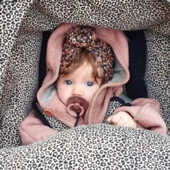 Ukje Voetenzak Baby Autostoel - Universeel - Geschikt Voor Maxi Cosi Cybex Doona - Superzacht Katoen - Zwart Wafel - Luipaard -Babyproducten Serie Winkel 1200x1200 974