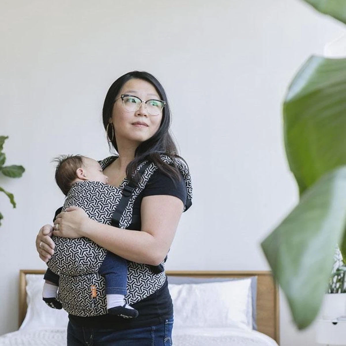 Tula Free To Grow - Draagzak Baby - Forever - Zwart Wit - Ergonomisch 4 Tula Free To Grow - Draagzak Baby - Forever - Zwart Wit - Ergonomisch - Afbeelding 2