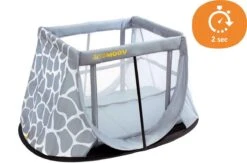 AeroMoov Instant Travel Cot Reisbed - Giraph Sky -Babyproducten Serie Winkel 1200x790 2