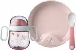 Mepal Mio – Babyservies 3-delig – Bestaat Uit Een Oefenbord, Antilekbeker En Oefenlepel – Flowers & Butterflies – Licht In Gewicht – Kan Tegen Een Stootje -Babyproducten Serie Winkel 1200x796 4