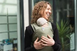 Cuddie Baby Draagdoek - Premium Organic Baby Draagdoek Gemaakt Van Bio Katoen - Newborns Tot 15 Kg - Baby Cadeau - Met Wenskaart - Olive -Babyproducten Serie Winkel 1200x799 38