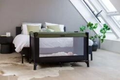 Qute Campingbed Q-sleep Olijfgroen/zwart -Babyproducten Serie Winkel 1200x800 105