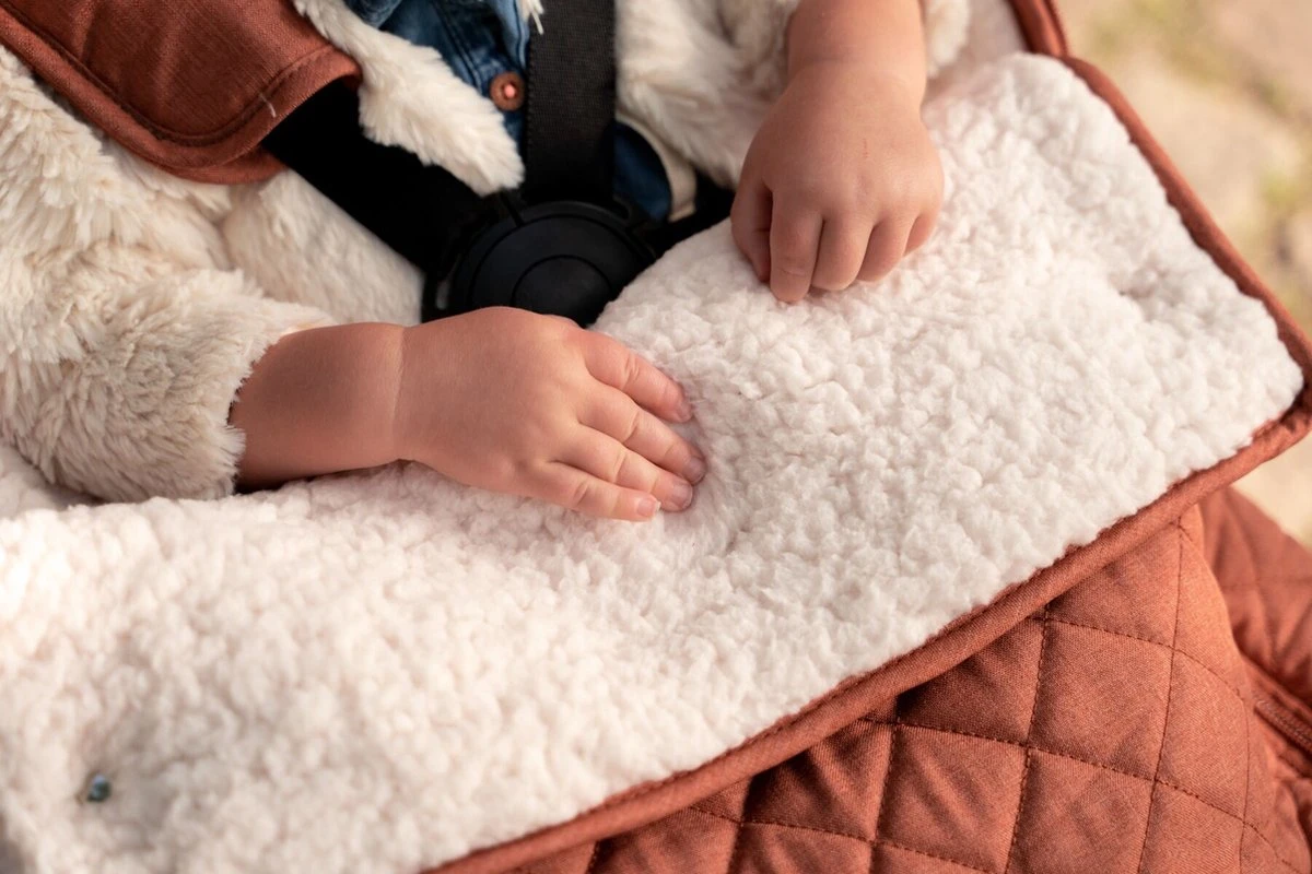 Little Dutch Voetenzak Buggy Rust 4 Little Dutch Voetenzak Buggy Rust - Afbeelding 2