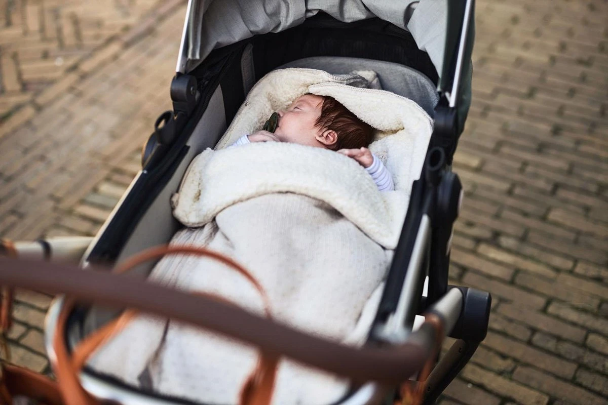 Jollein Voetenzak Voor Autostoel & Kinderwagen - Bliss Knit - Nougat 12 Jollein Voetenzak Voor Autostoel & Kinderwagen - Bliss Knit - Nougat - Afbeelding 10