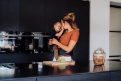 EVE Kids Heupdrager - Baby En Peuter - Heupzitje - Draagzak - Zwart Leer 13 EVE Kids Heupdrager - Baby En Peuter - Heupzitje - Draagzak - Zwart Leer -Babyproducten Serie Winkel 1200x800 167