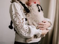 Draagzak - Cross & Go - Pure Baby Love - Panter Taupe - Maat 44 T/m 74 -Babyproducten Serie Winkel 1200x900 63