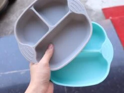 Handig Siliconen Bordje Met Vakjes En Zuignap | Kinderservies |Babybordje | Kinderbordje | Kleur Groen | BPA En PVC Vrij Bord -Babyproducten Serie Winkel 1200x901 10