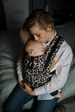 Pure Baby Love - Draagzak - Cross & Go - Panter Zwart - Maat 44/50 - 74 -Babyproducten Serie Winkel 798x1200 6