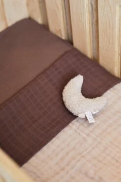 Jollein Rammelaar Moon - Nougat -Babyproducten Serie Winkel 799x1200 2