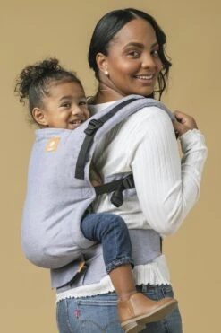 Tula Free To Grow - Draagzak Baby - Linen Rain - Ergonomisch Vanaf Geboorte -Babyproducten Serie Winkel 800x1200 108