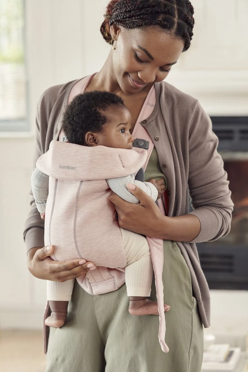 BabyBjörn Draagzak Mini - 3D Jersey - Lichtroze 8 BabyBjörn Draagzak Mini - 3D Jersey - Lichtroze - Afbeelding 6