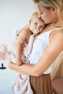 Jollein Speendoekje Moon - Ash Green -Babyproducten Serie Winkel 800x1200 186