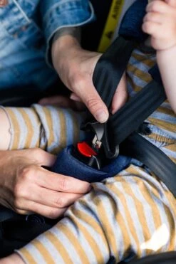 MUNDO 0-36 KG ISOFIX - 360 Graden Draaibaar Zwart -Babyproducten Serie Winkel 800x1200 35