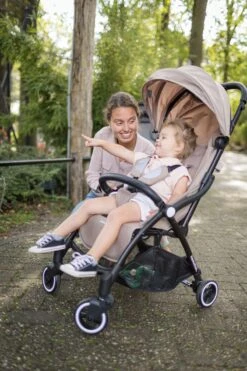 Hamilton By Yoop X1 Plus Buggy – Nieuw, Hoger, Uitgebreider 2023 Model – Premium Stroller Met One Hand Folding Technologie – Kaki – Lichte, Verstelbare En Wendbare Kinderwagen Met Vele Gemakken -Babyproducten Serie Winkel 800x1200 56
