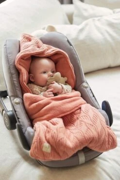 Jollein Voetenzak Voor Autostoel & Kinderwagen - Spring Knit - Rosewood 19 Jollein Voetenzak Voor Autostoel & Kinderwagen - Spring Knit - Rosewood -Babyproducten Serie Winkel 800x1200 88