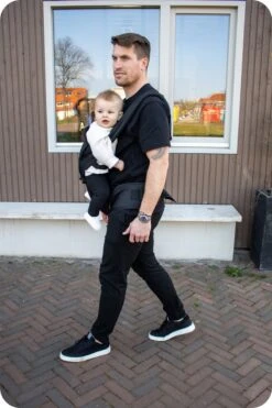 Deryan Pack Luxe Ergonomische Draagzak - Babydrager + Opbergvakjes - Zwart -Babyproducten Serie Winkel 800x1200 98