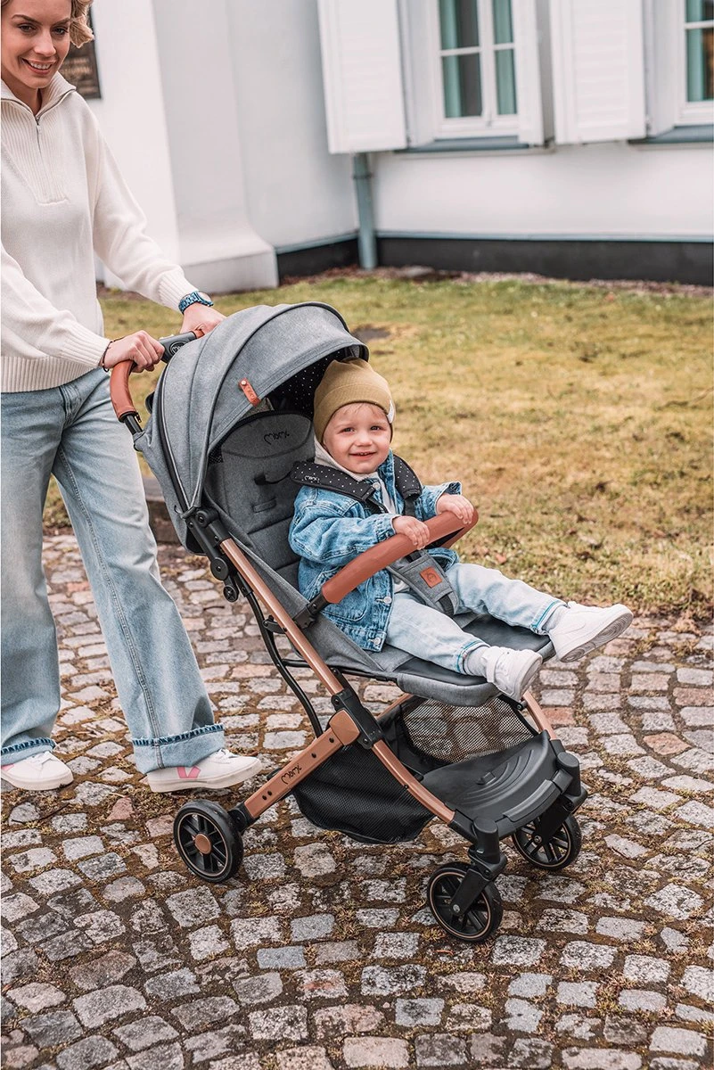 MoMi Wandelwagen - Compacte Lichtgewicht Buggy - Estelle - Gray-Gold (geschikt Van 6mnd - 15kg) 18 MoMi Wandelwagen - Compacte Lichtgewicht Buggy - Estelle - Gray-Gold (geschikt Van 6mnd - 15kg) - Afbeelding 16