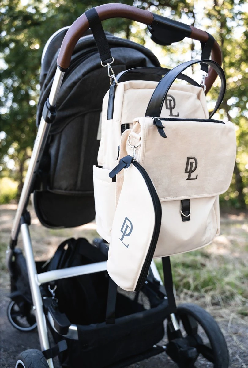 Deryan Luiertas Rugzak Met Verschoonmatje - Inclusief Flessenwarmhouder - Kinderwagenhaken En Isoleervak - Cream 5 Deryan Luiertas Rugzak Met Verschoonmatje - Inclusief Flessenwarmhouder - Kinderwagenhaken En Isoleervak - Cream - Afbeelding 3