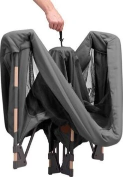 Maxi-Cosi Swift 3-in-1 Campingbedje - Beyond Graphite -Babyproducten Serie Winkel 837x1200 2