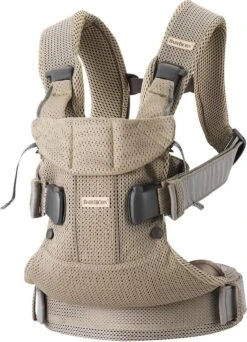 BabyBjörn Draagzak One Air - 3D Mesh - Grijs-beige 23 BabyBjörn Draagzak One Air - 3D Mesh - Grijs-beige -Babyproducten Serie Winkel 867x1200 3