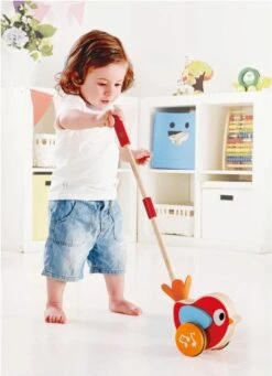 Hape Lilly Musical Stokroller Rood 56 Cm -Babyproducten Serie Winkel 870x1200