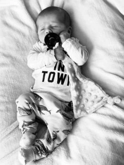 Louka Speendoekje Driehoek Minky Crème | Meisje | Jongen | Minky | Speenknuffel | Speen | 8 Louka Speendoekje Driehoek Minky Crème | Meisje | Jongen | Minky | Speenknuffel | Speen | -Babyproducten Serie Winkel 901x1200 8